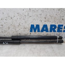Alfa Romeo - Giulietta - Set of bonnet gas struts