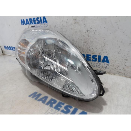 Fiat - Punto Grande - Headlight, right