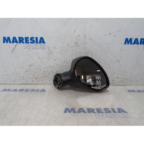 Fiat - Punto Grande - Wing mirror, right