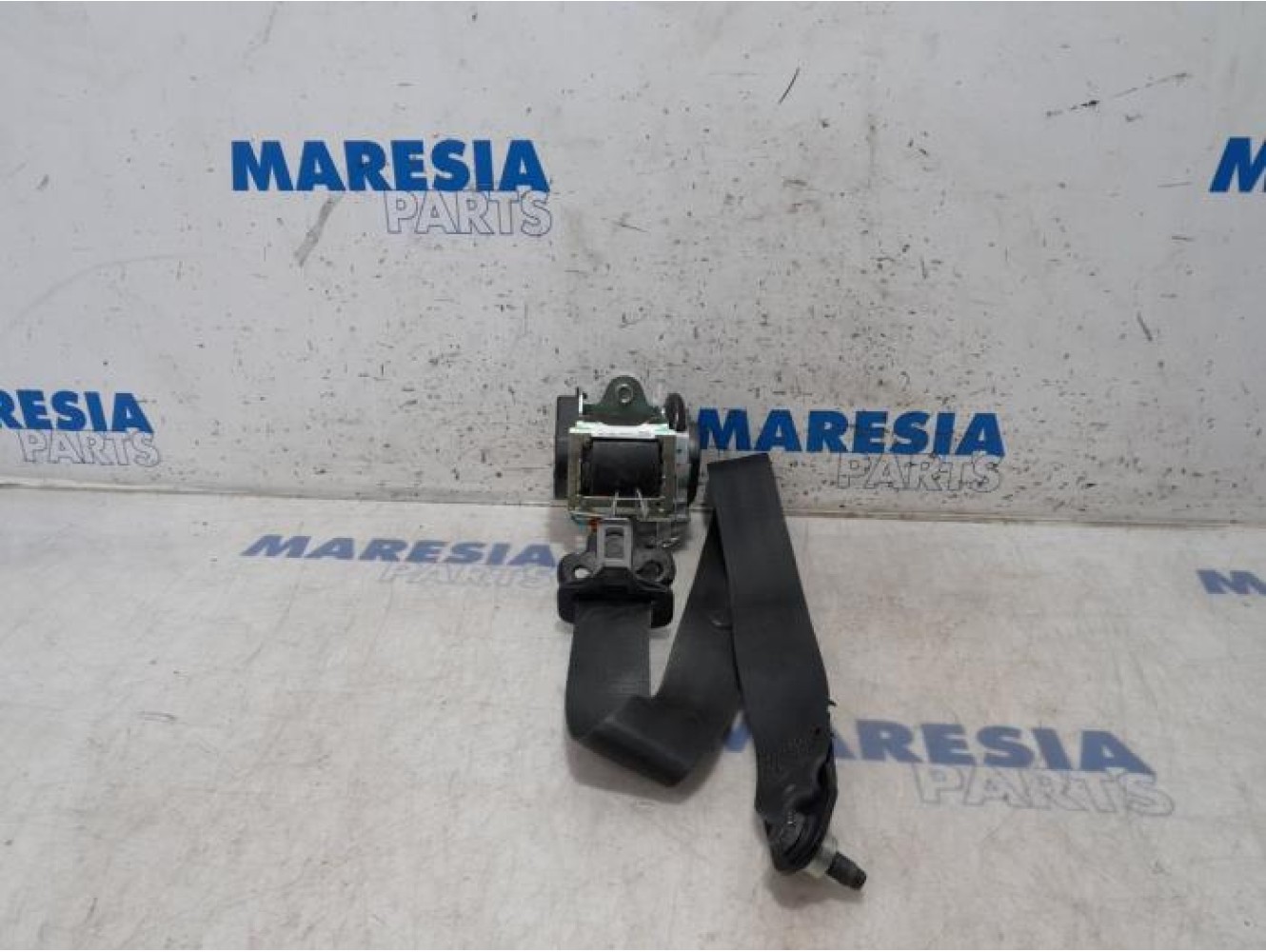 Fiat - Punto Grande - Front seatbelt, left