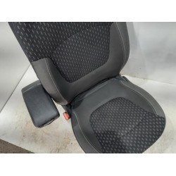 Renault - Captur - Stoel links