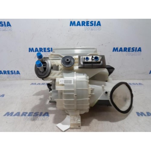 Citroen - DS4 - Heater housing