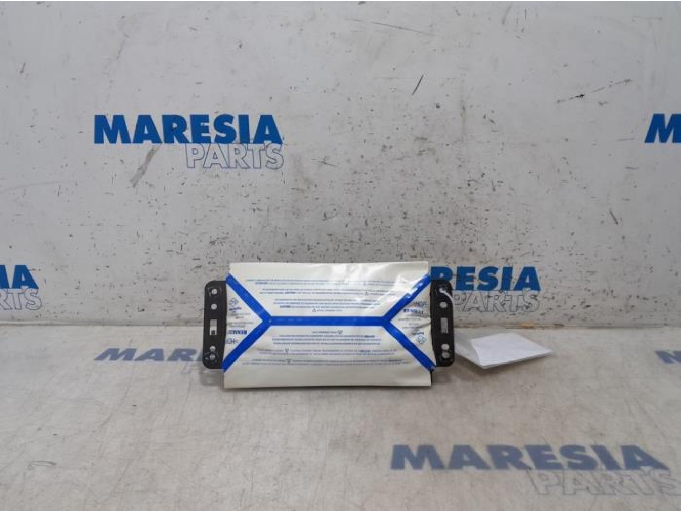 Renault - Megane - Right airbag (dashboard)