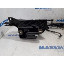 Peugeot - 308 - Convertible top hinge