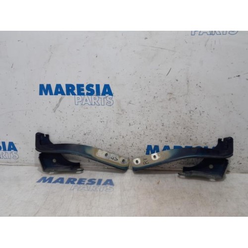 Fiat - Punto Grande - Bonnet Hinge