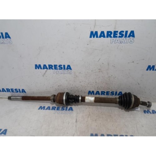 Citroen - DS4 - Front drive shaft, left