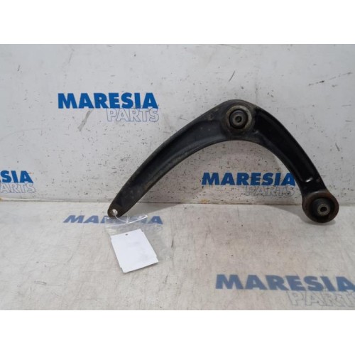 Citroen - DS4 - Front lower wishbone, right