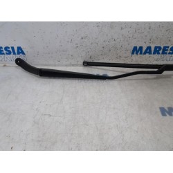 Citroen - DS4 - Front wiper arm