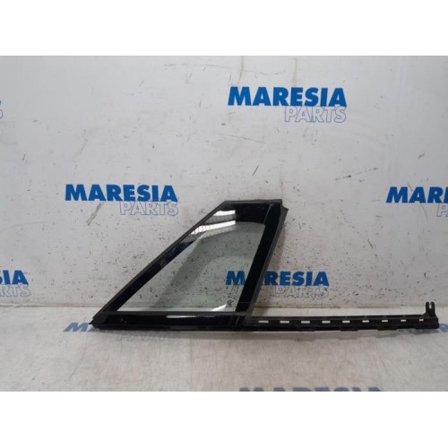 Citroen - DS4 - Quarter light, front right