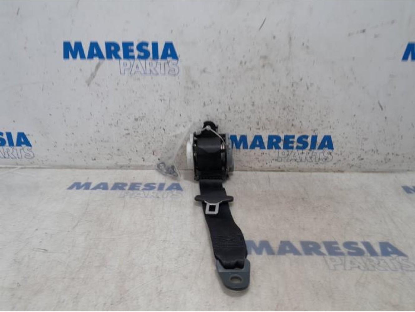 Citroen - DS4 - Rear seatbelt, left