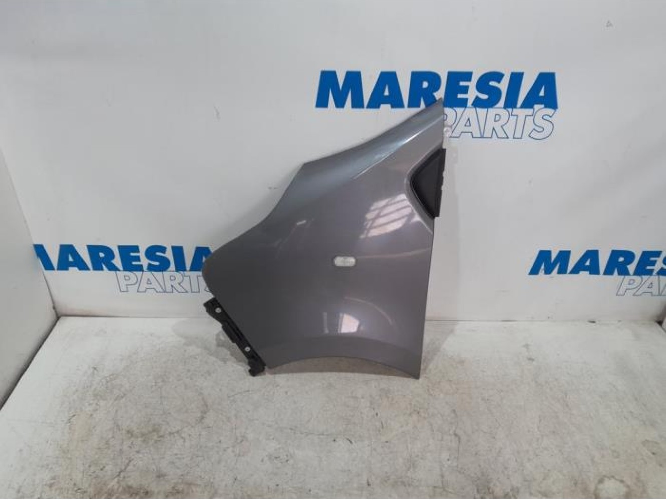 Opel - Vivaro - Front wing, left