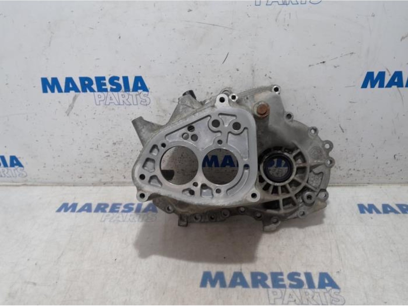Peugeot - 208 - Gearbox casing