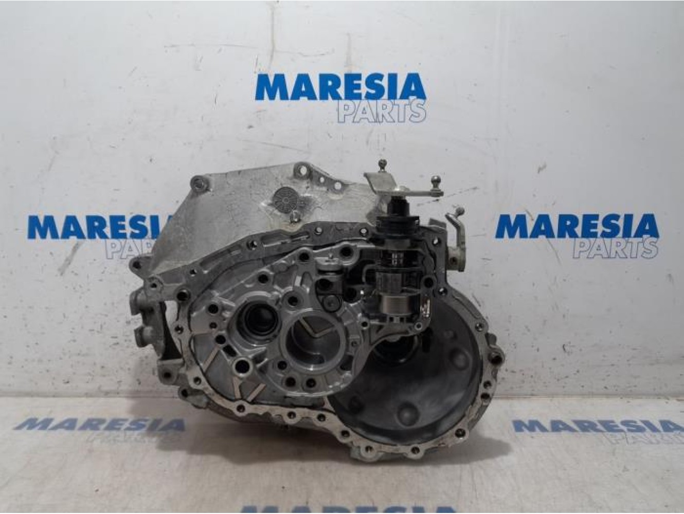 Peugeot - 208 - Gearbox casing