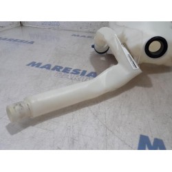 Peugeot - 207 - Front windscreen washer reservoir