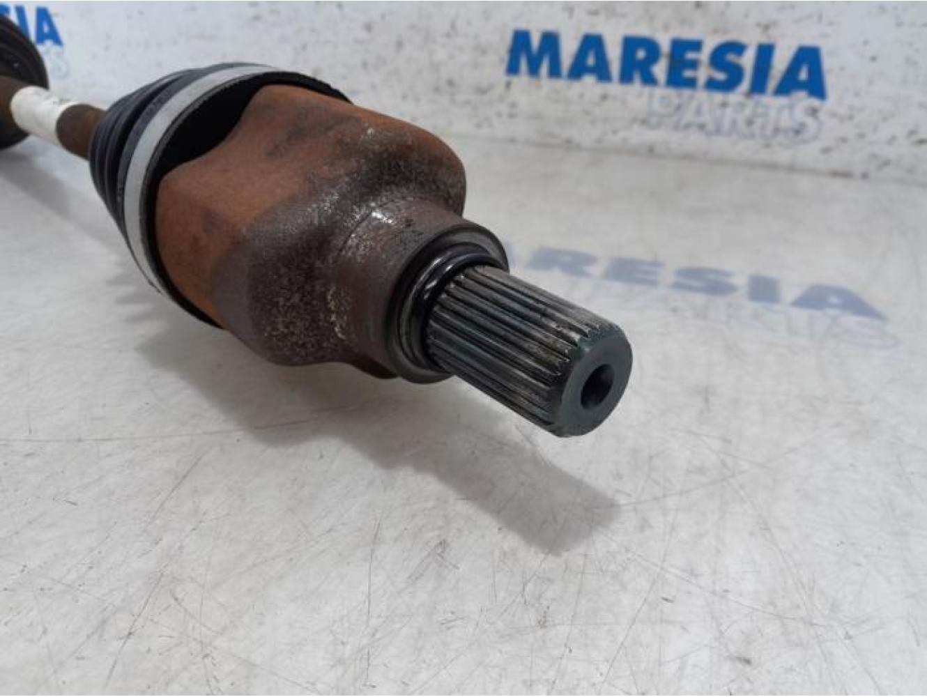 Peugeot - 207 - Aandrijfas links-voor