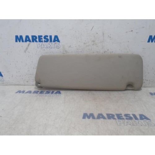 Opel - Vivaro - Sun visor