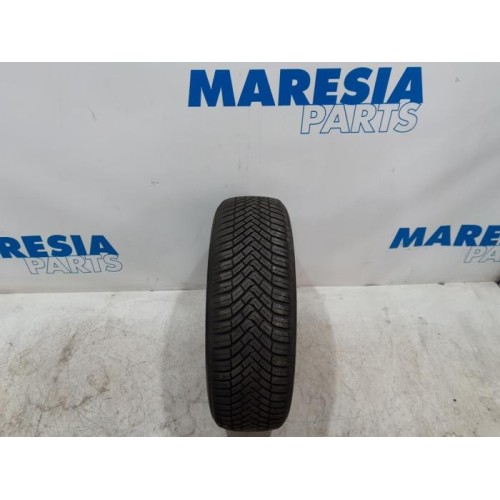 Peugeot - 207 - Tyre