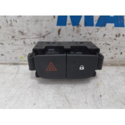 Opel - Vivaro - Panic lighting switch
