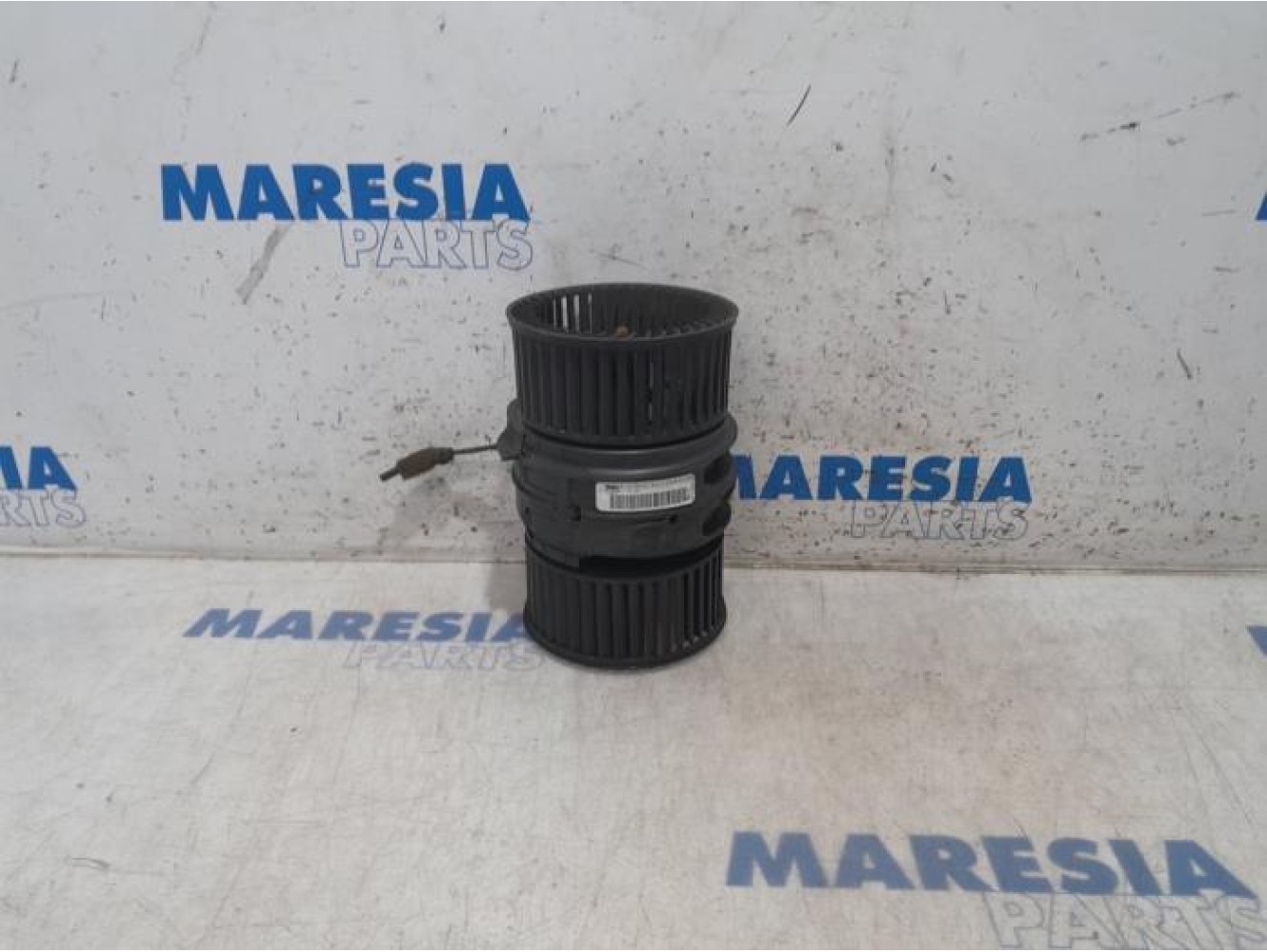 Opel - Vivaro - Heating and ventilation fan motor