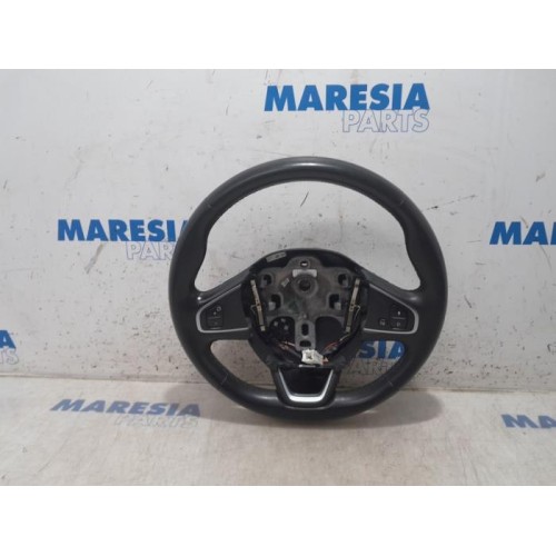 Renault - Captur - Steering wheel
