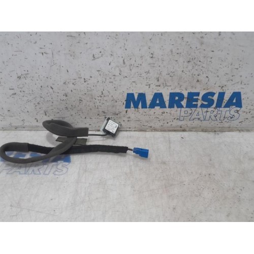Renault - Captur - GPS Antenne