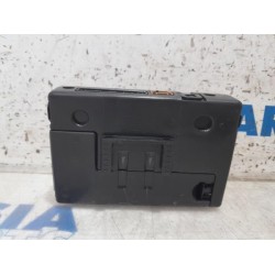 Renault - Captur - Multi-media control unit