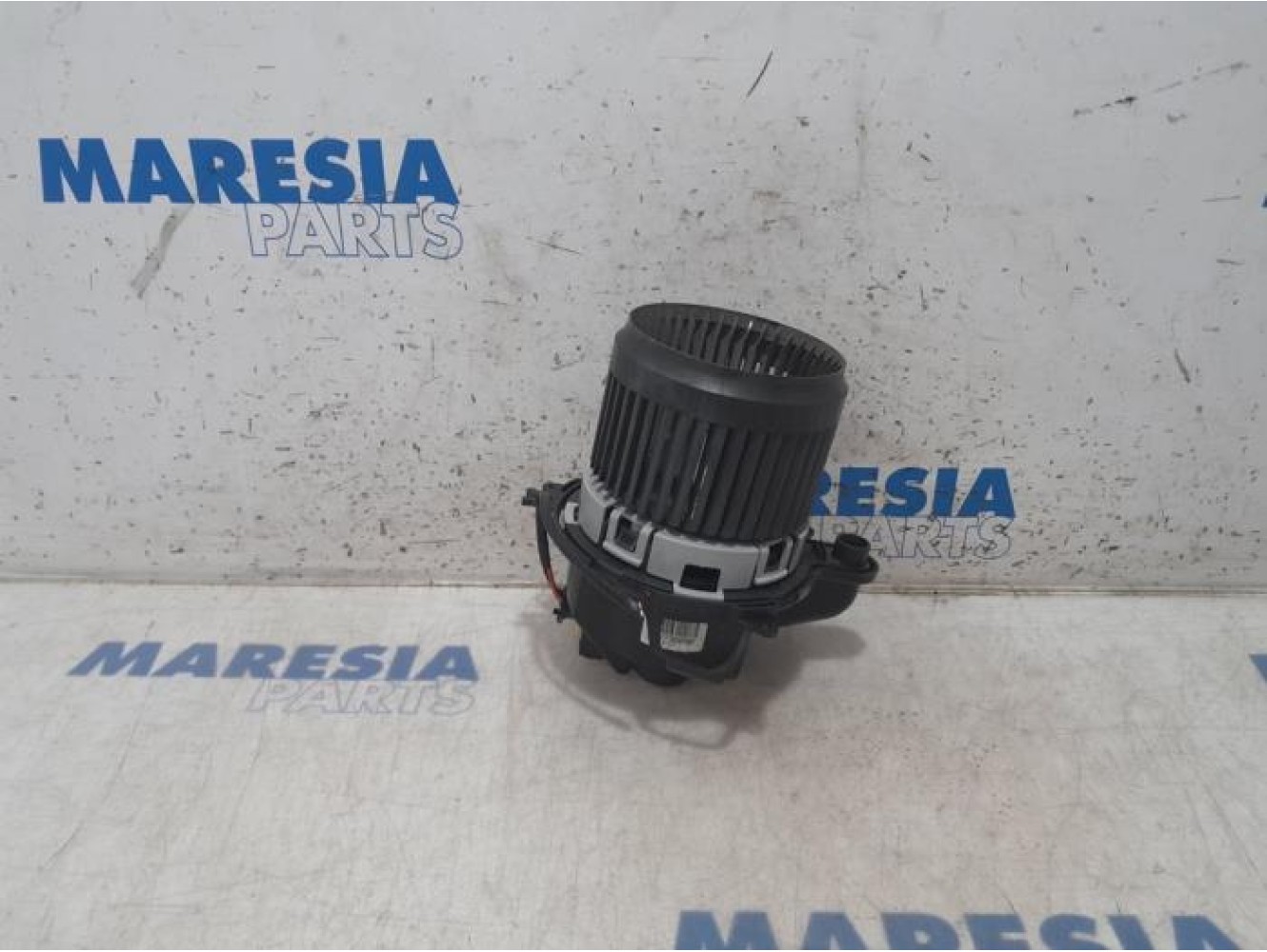 Renault - Captur - Heating and ventilation fan motor