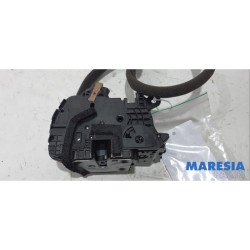 Renault - Captur - Rear door lock mechanism 4-door, left