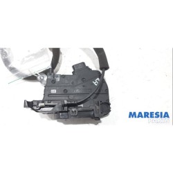 Renault - Captur - Rear door lock mechanism 4-door, left