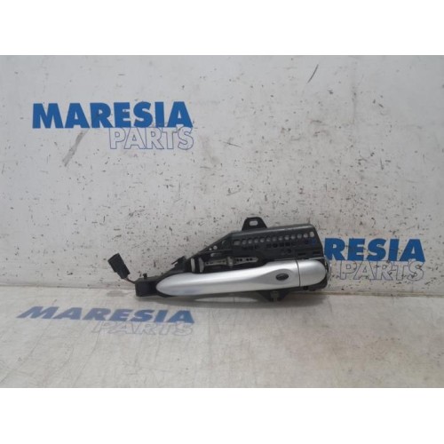 Renault - Captur - Front door handle 4-door, right