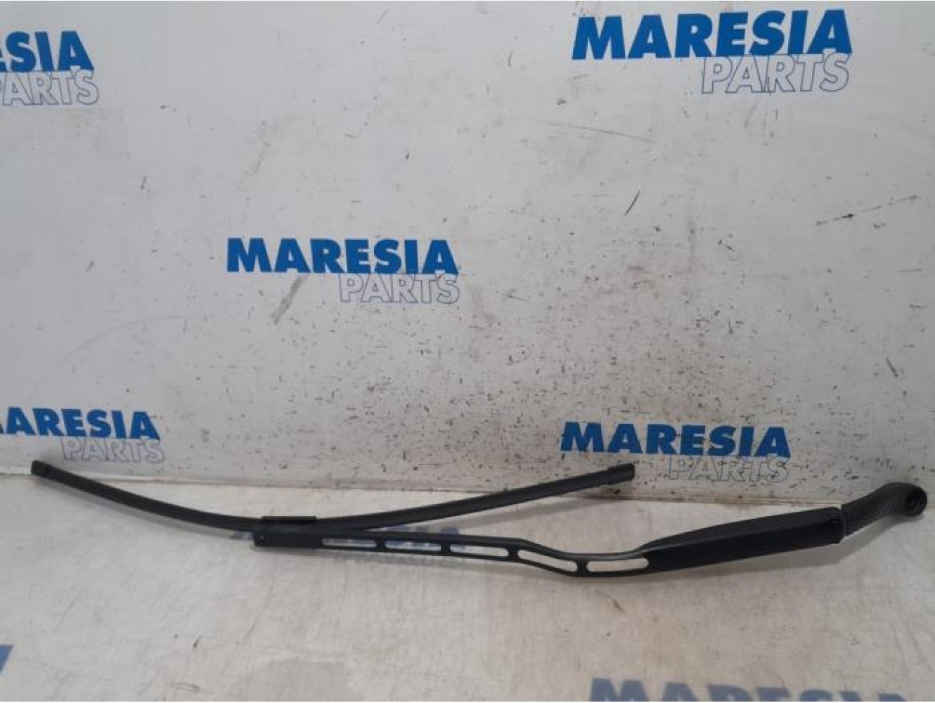 Citroen - C5 - Front wiper arm