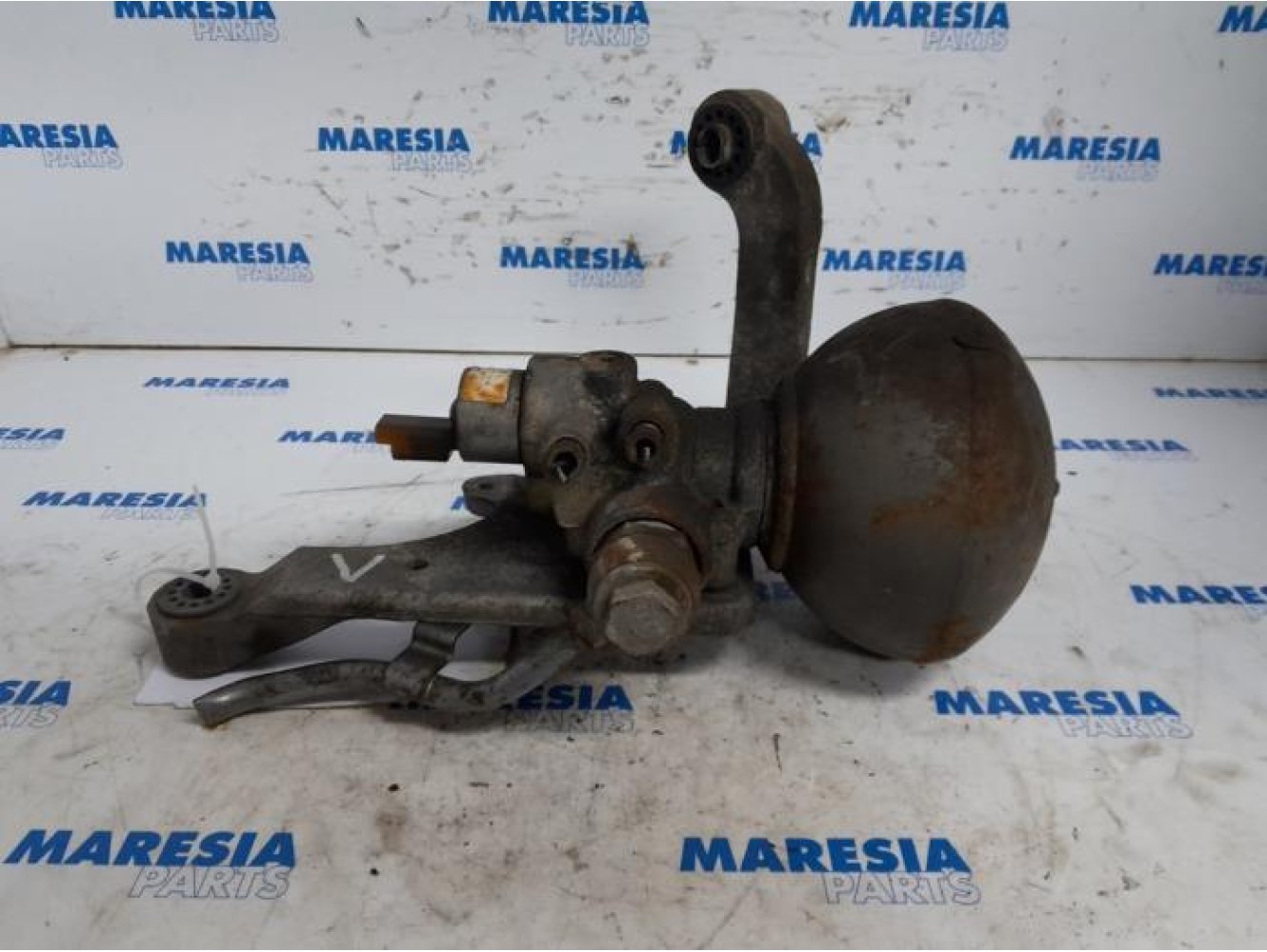 Citroen - C5 - Suspension sphere