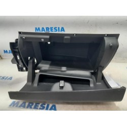 Opel - Vivaro - Glovebox