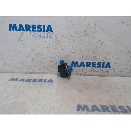 Opel - Vivaro - Additional water pump