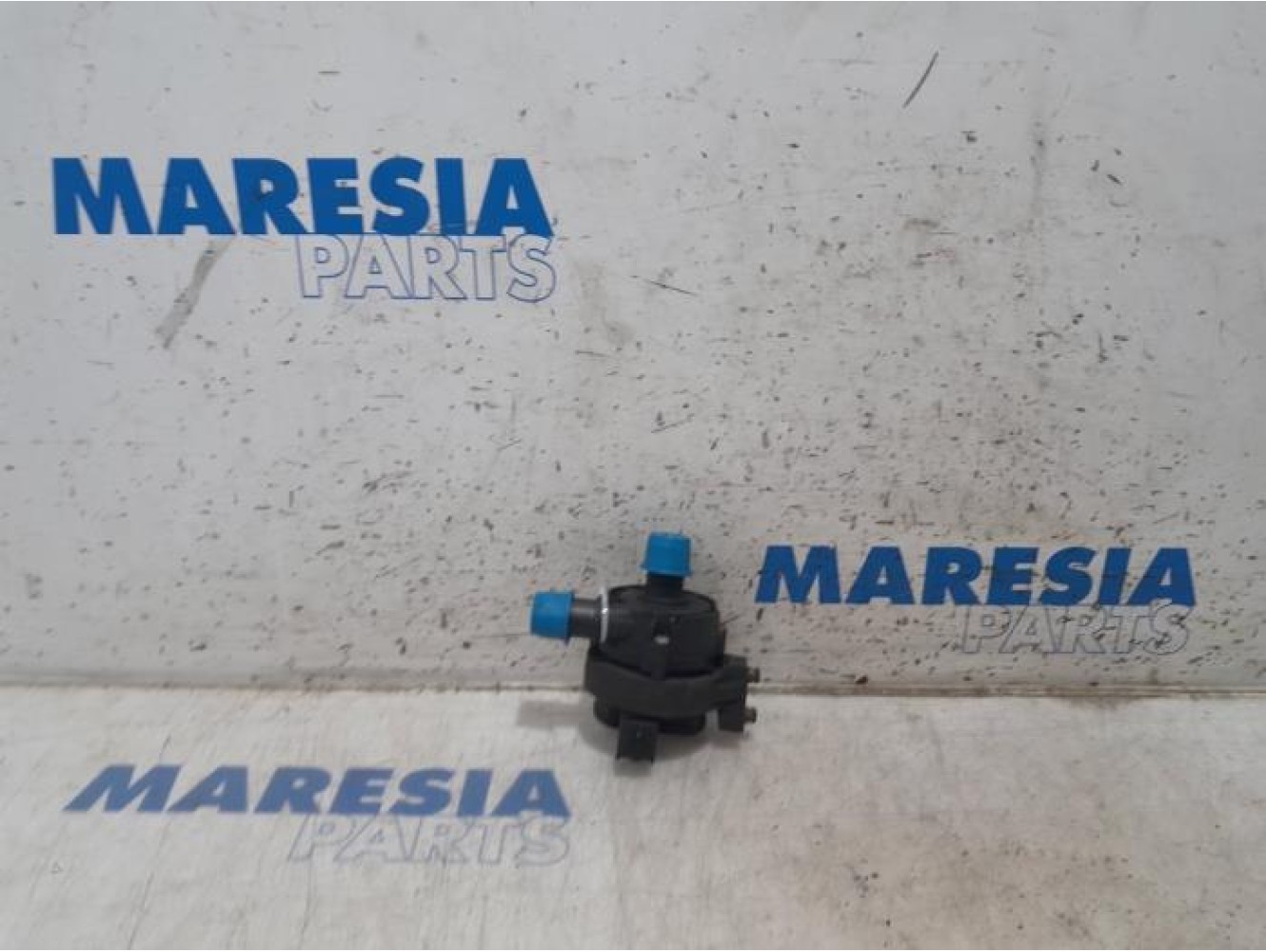 Opel - Vivaro - Additional water pump