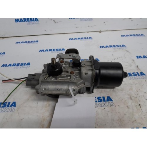 Renault - Captur - Front wiper motor