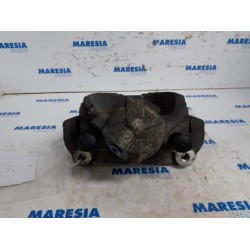 Renault - Captur - Front brake calliper, left