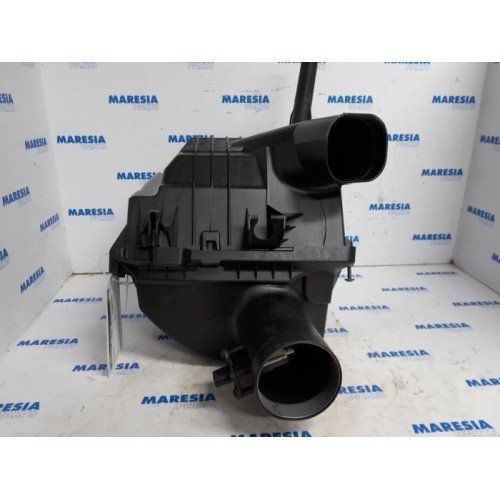 Opel - Vivaro - Air box