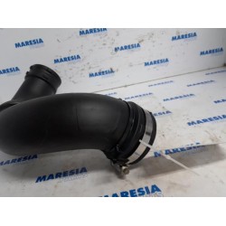 Opel - Vivaro - Air intake hose