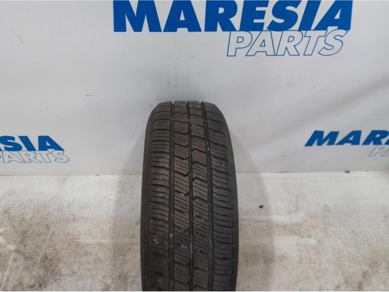 Renault - Trafic - Tyre