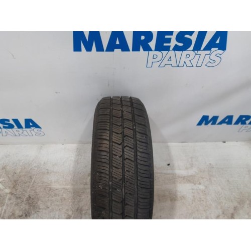 Renault - Trafic - Tyre