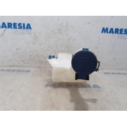 Fiat - 500 - Front windscreen washer reservoir