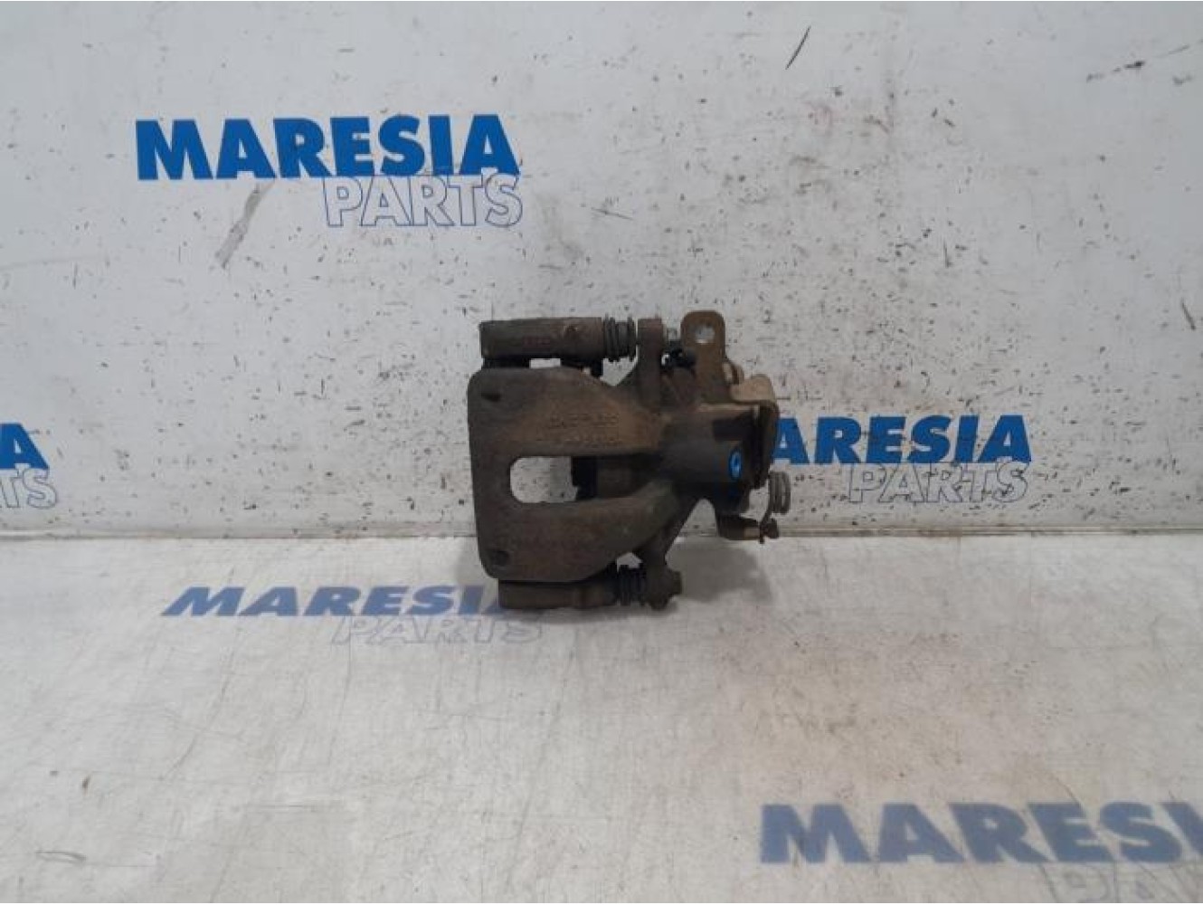 Ford - Transit - Bremszange links hinten