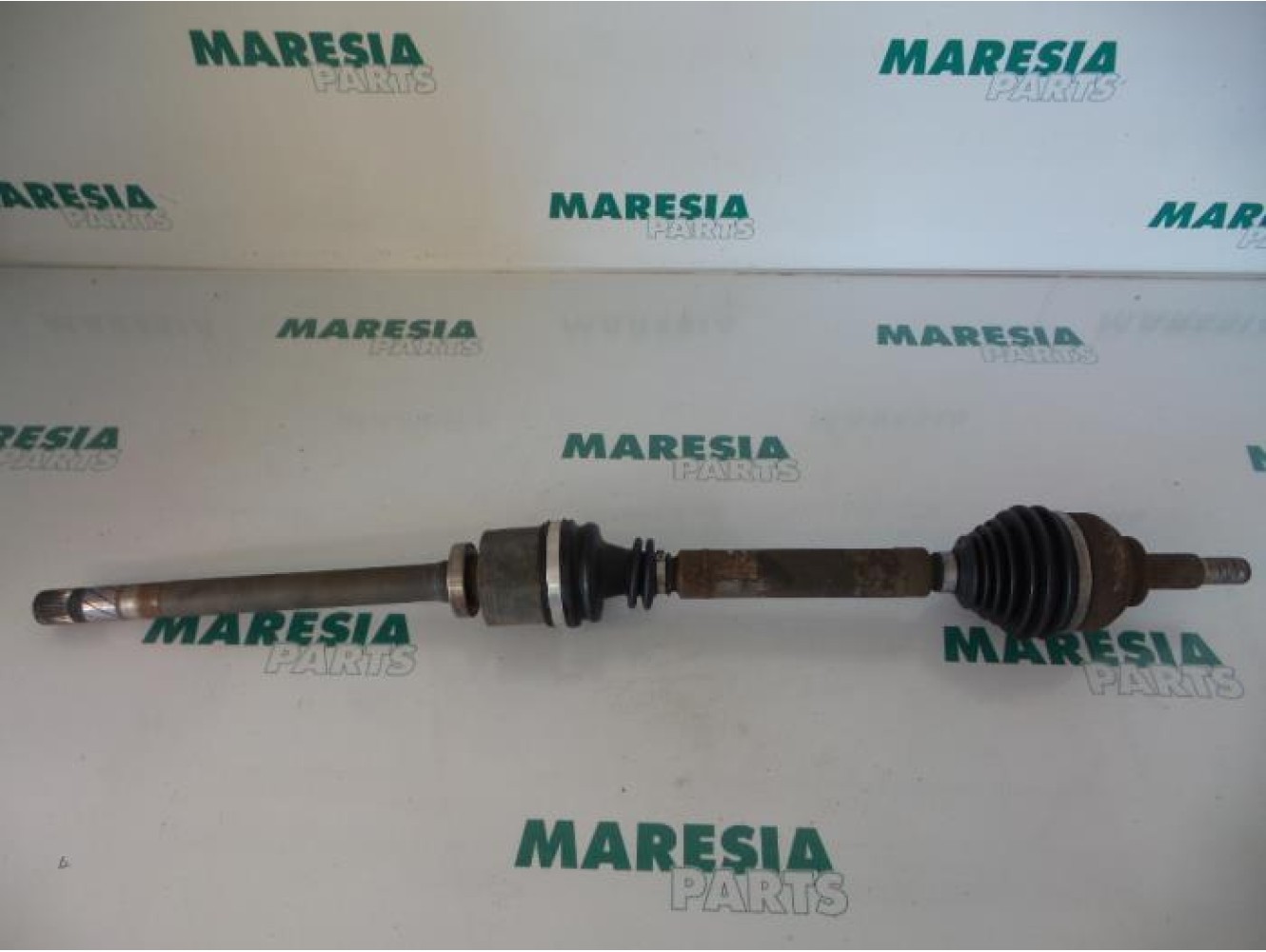 Renault - Laguna - Front drive shaft, right