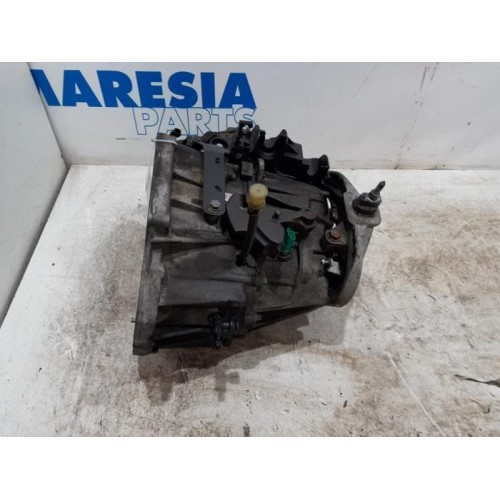 Renault - Trafic - Gearbox