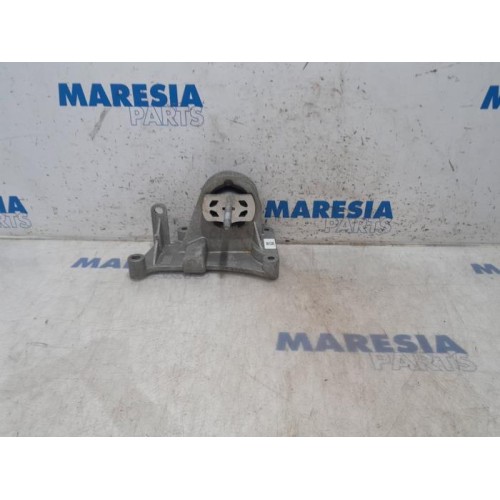 Fiat - Panda - Engine mount