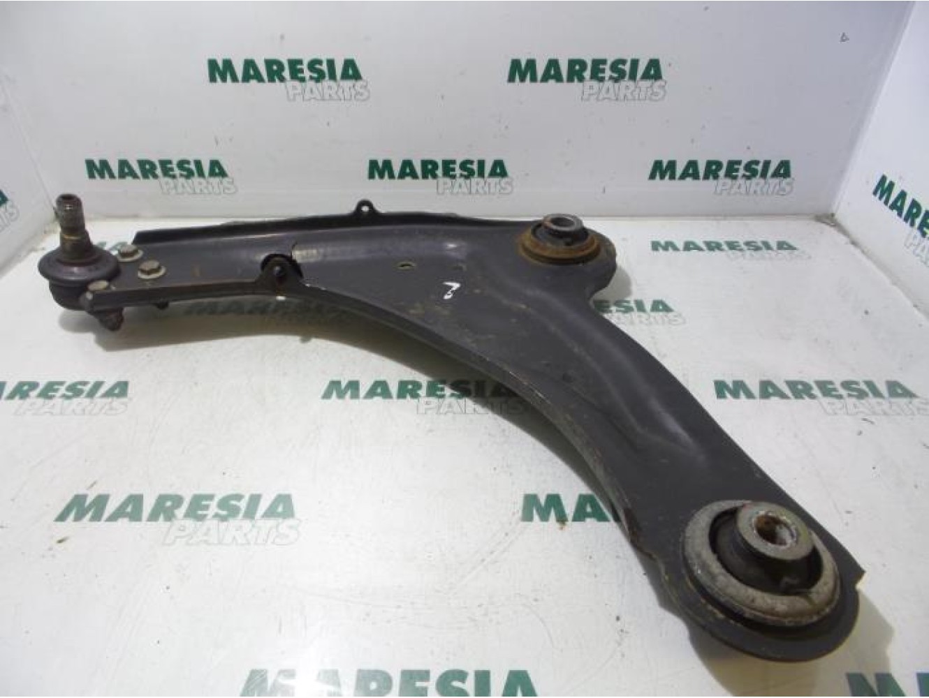 Renault - Laguna - Querlenker unten links vorne
