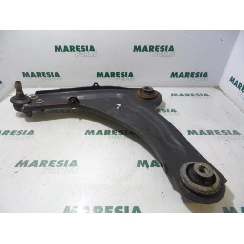 Renault - Laguna - Querlenker unten links vorne