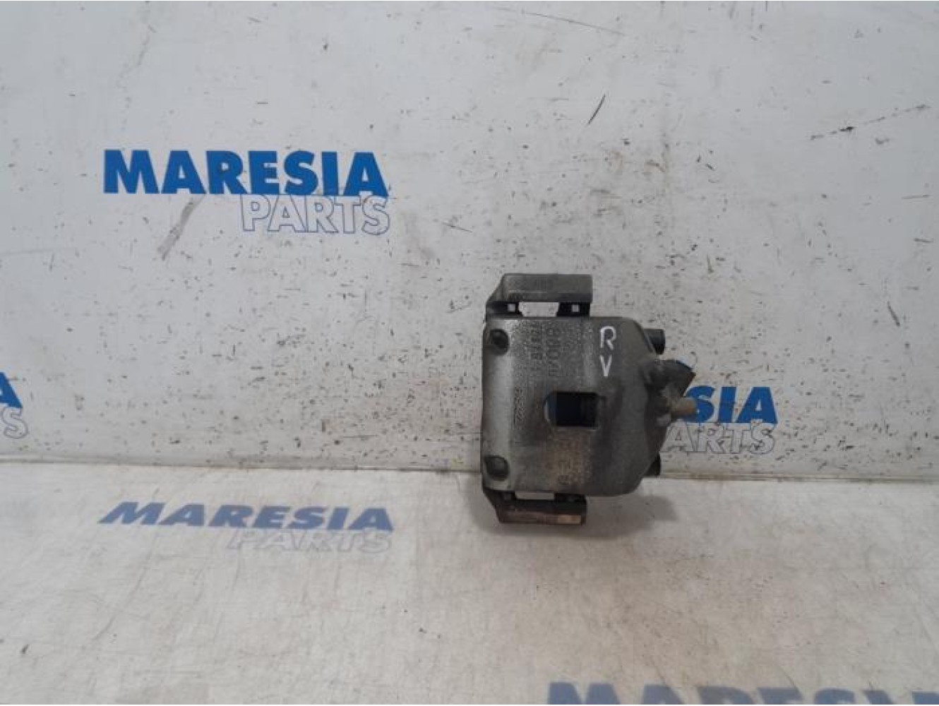 Fiat - Panda - Front brake calliper, right