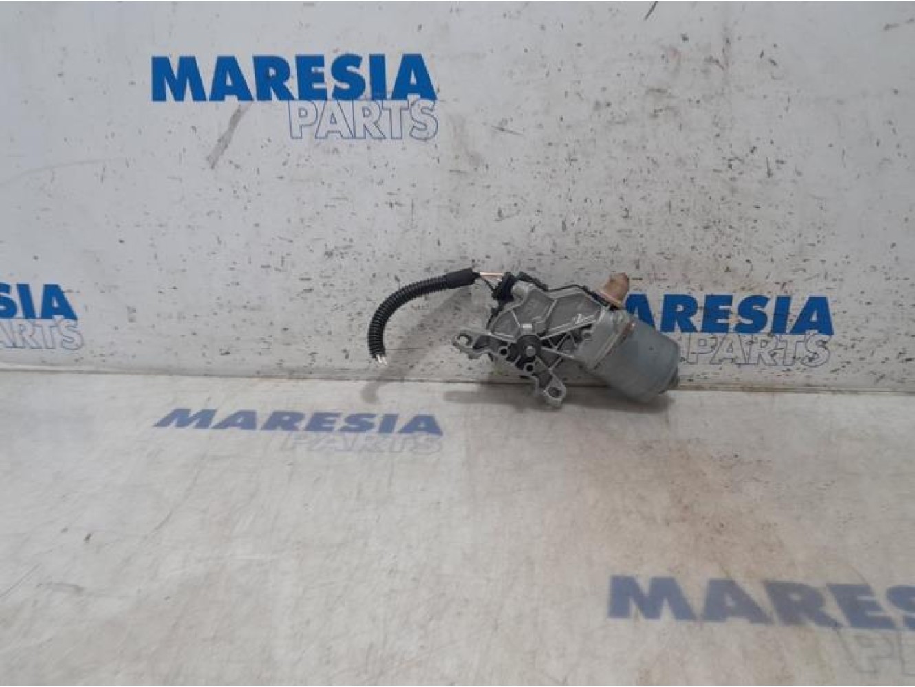 Fiat - Panda - Front wiper motor
